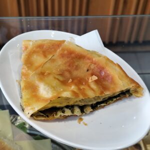 Byrek Shtëpie me Spinaq