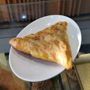 Byrek me Gjizë Trekëndor (i madh)